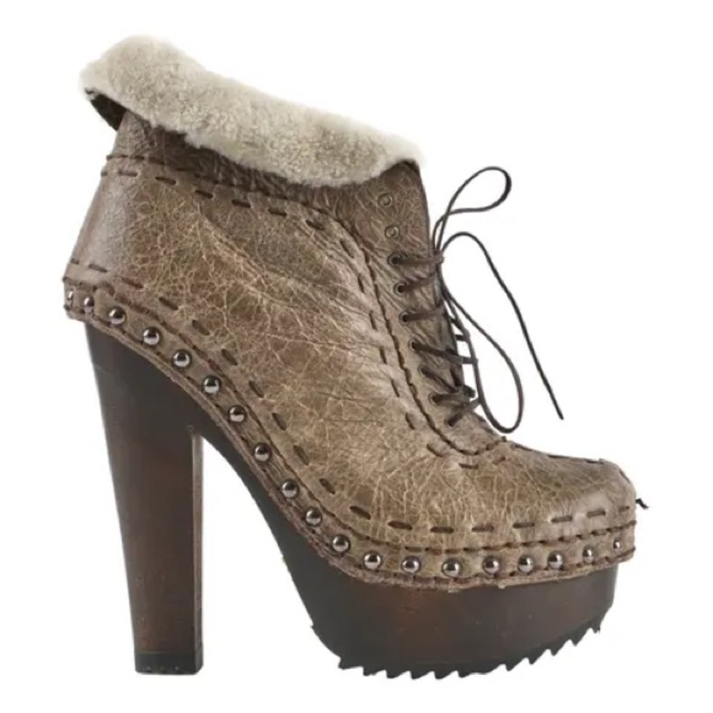 Prada shearling platform boots. Clogs booties Size 37 New
